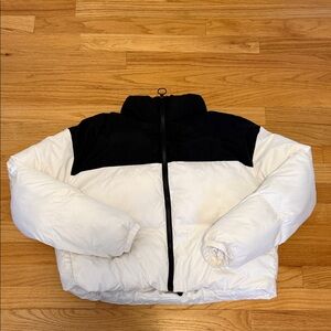 Shoe Dazzle Black and White Puffer Jacket